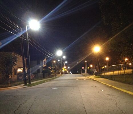 Using LED street lighting is both energy-saving and beautiful Using LED street lighting is both energy-saving and beautiful